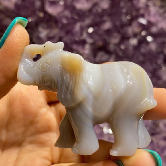 Gray Agate Elephant Carving, Lucky Elephant, Spirit Animal, Collectable, Carving - Picture 2 of 4